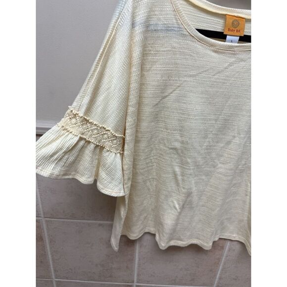 Ruby Rd Top Blouse with ruffle sleeve detail. Yellow. Womens. Sz L - Picture 2 of 9